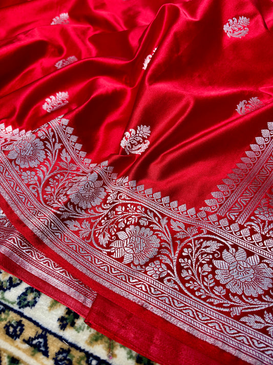 Premium Mashru Katan Silk Banarasi Saree – Deep Red with All-Over Motifs Banarasi Saree