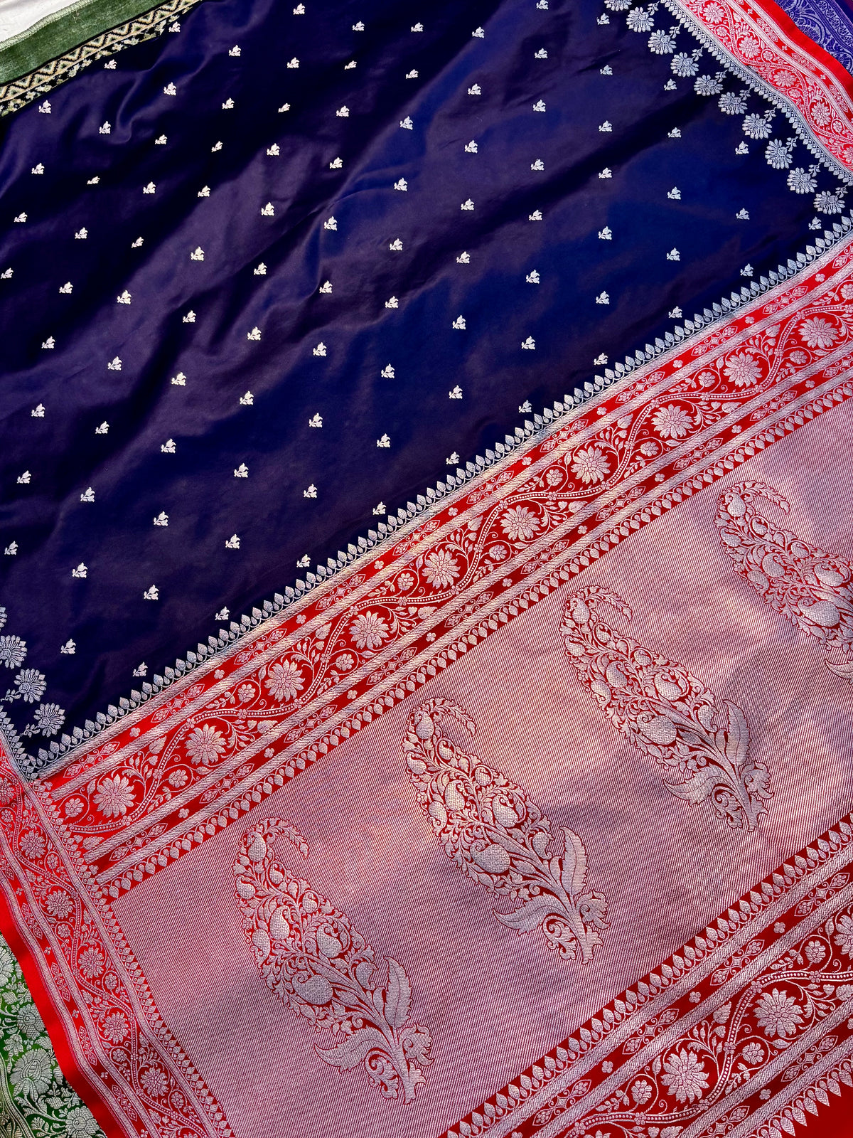 Premium Mashru Katan Silk Banarasi Saree – Navy Blue with Contrast Red Border & Golden Zari Banarasi Saree