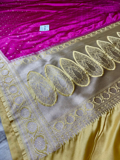 Pink Gajri Banarasi Saree with Textured Woven Design
