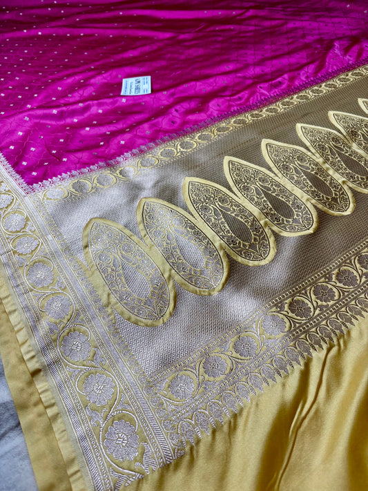 Pink Gajri Banarasi Saree with Textured Woven Design
