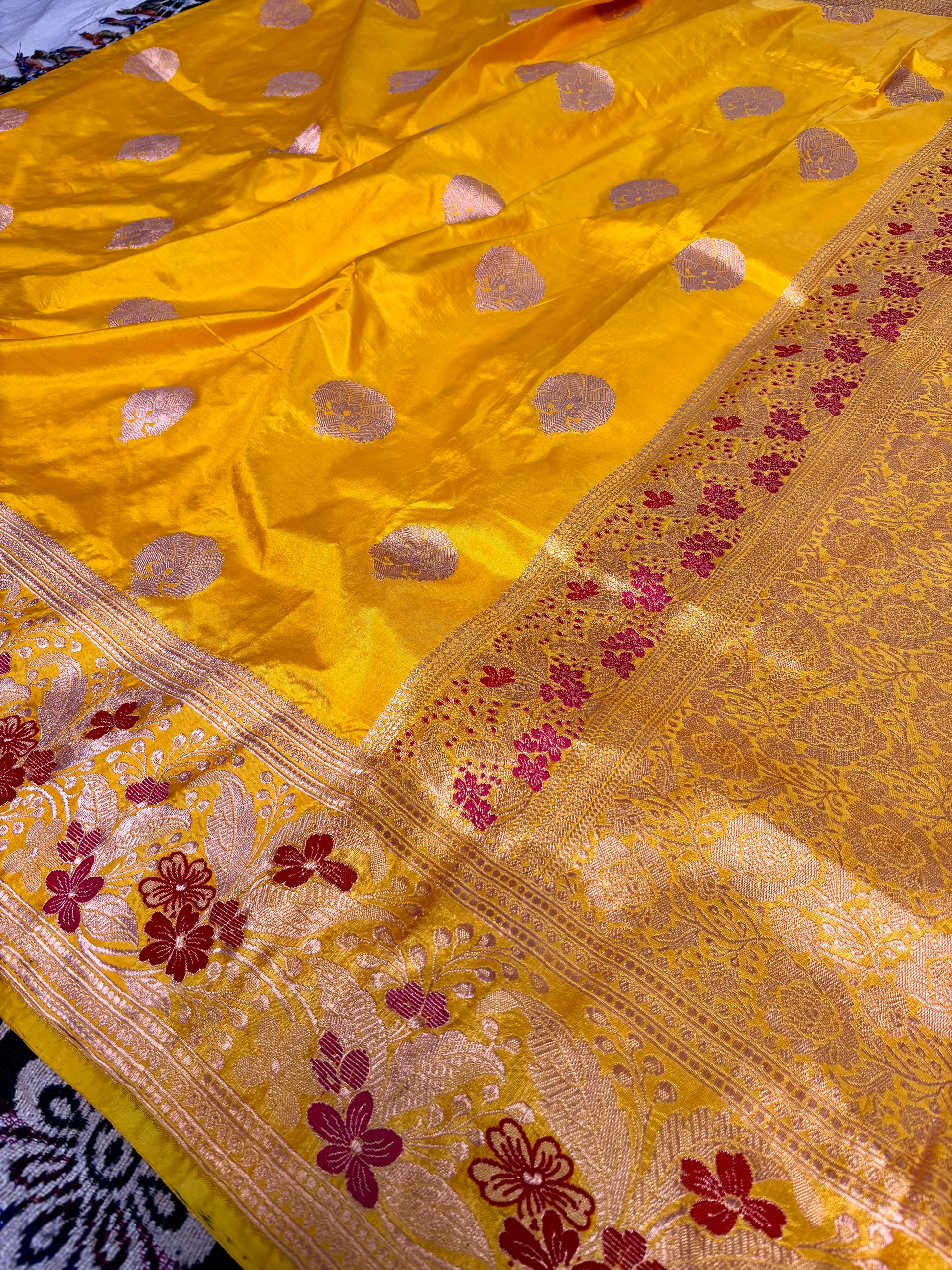 Pure katan silk banarasi saree with floral meenakari woven border