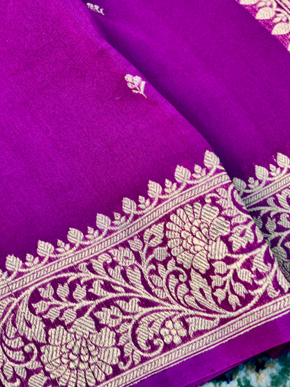 100% Pure Kora Ektara Silk Handloom Banarasi Saree – Magenta with Golden Kadwa Motifs Banarasi Saree
