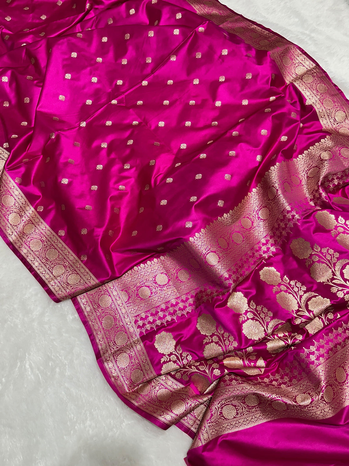 Premium Red Mashru Katan Silk Banarasi Saree with Golden Zari Floral Border & Buti Motifs Rani Banarasi Saree