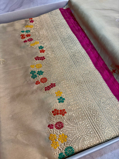 Luxury pure silk Banarasi saree with Rani pink contrast border edges