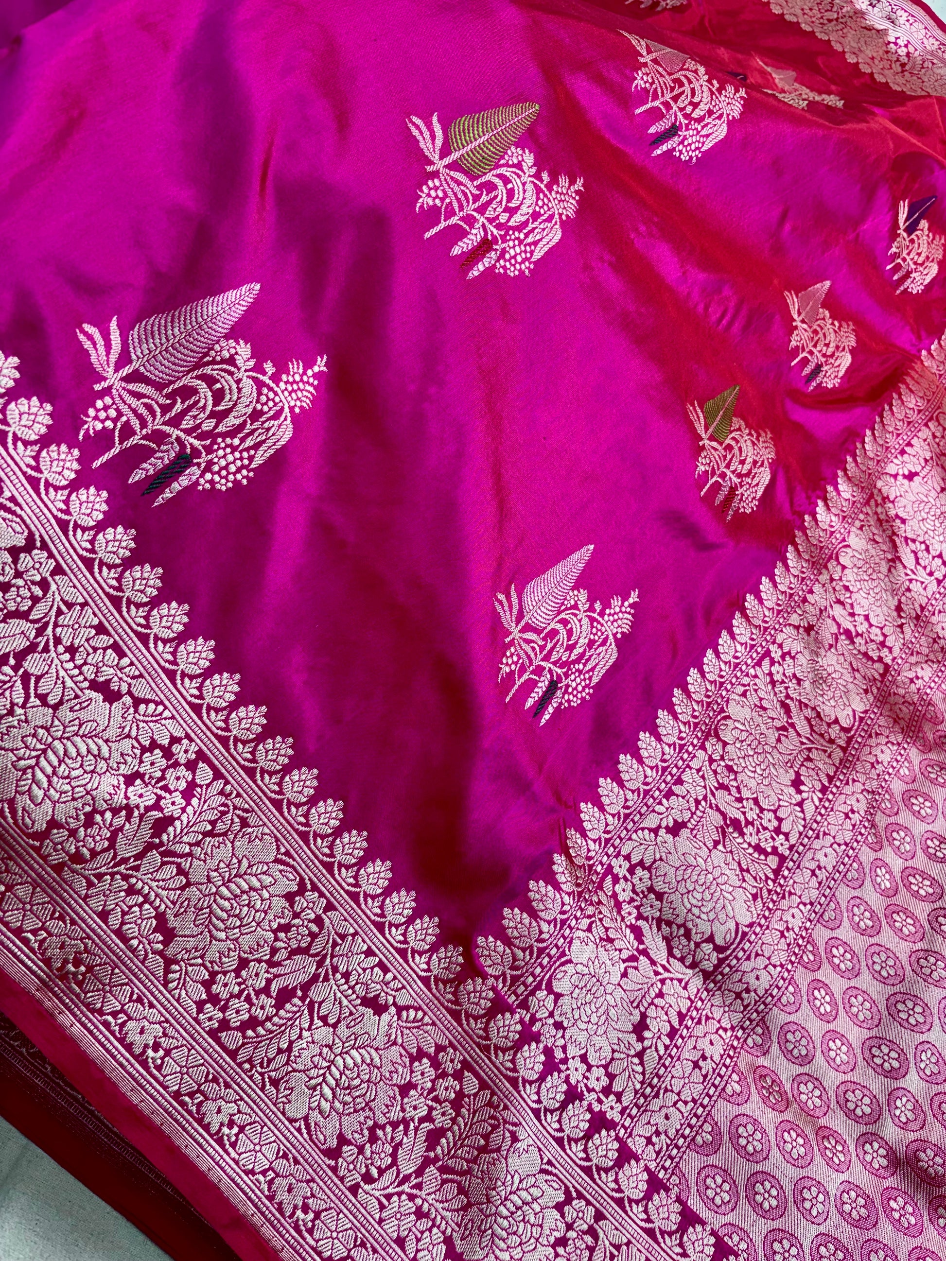 100% Pure Katan Silk Handloom Banarasi Saree – All Over Kadwa Tilfi Buta | Bridal Red Luxury Saree Pure Katan Silk Banarasi Saree