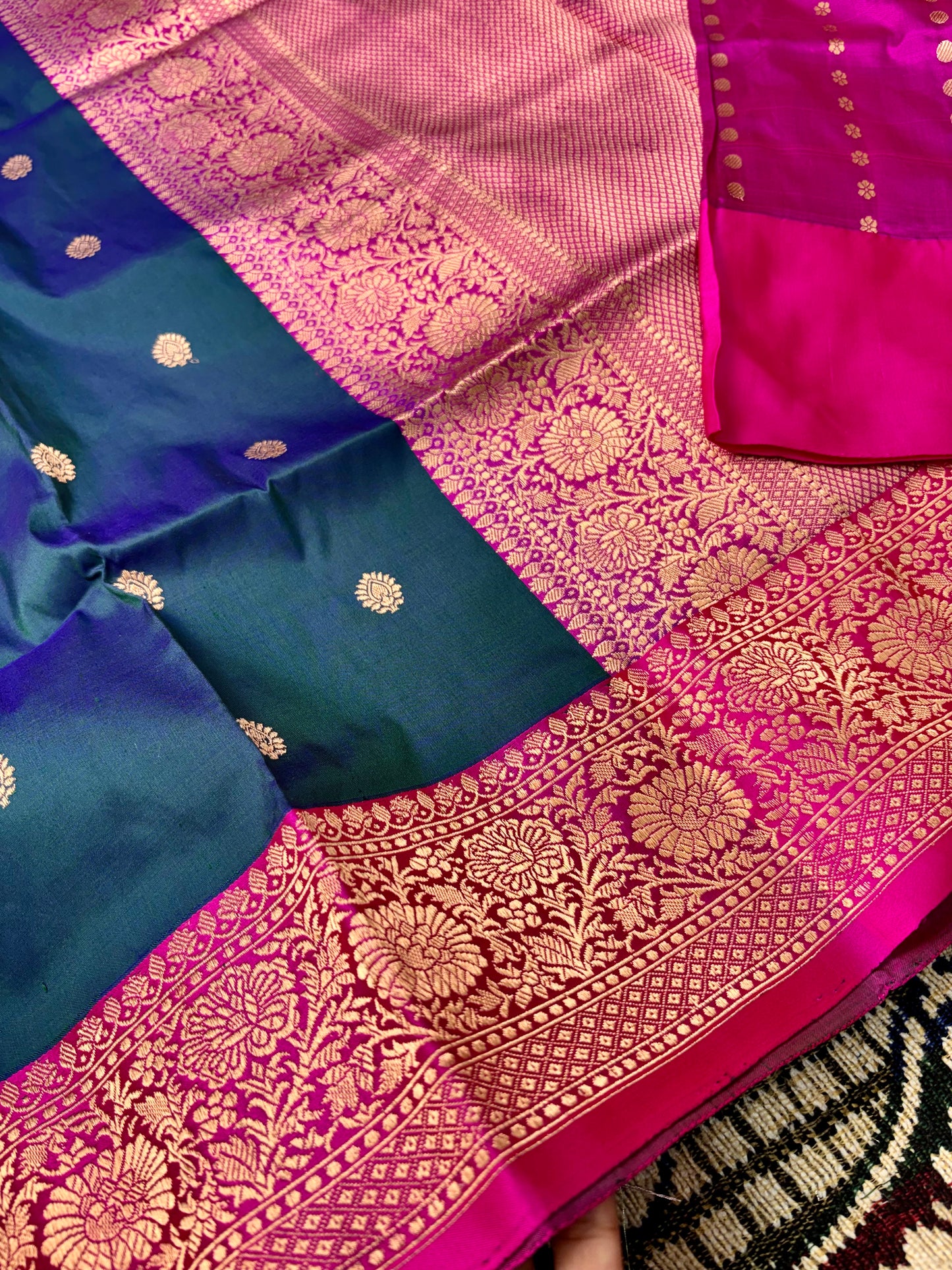 Authentic Kadwa Weave Banarasi Saree in Emerald Green and Rani Pink