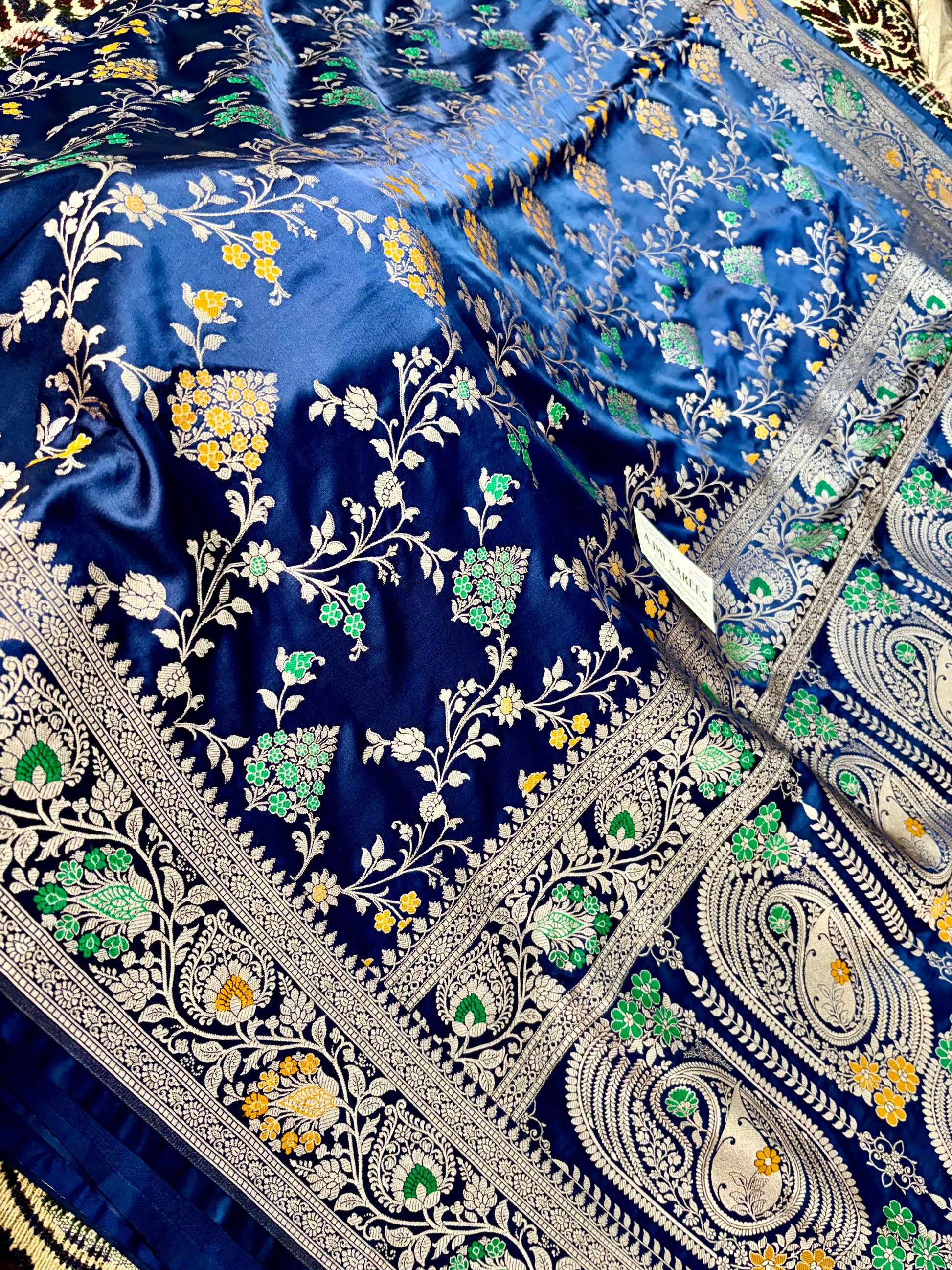banarasi saree navy blue with meenakari border detail