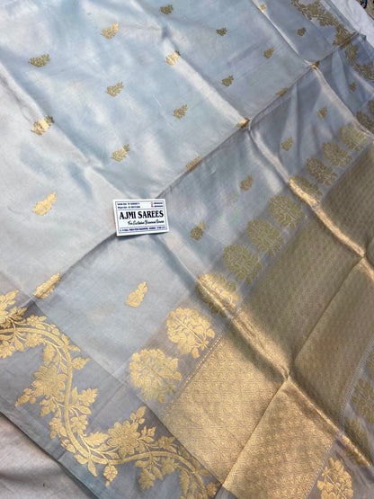 Light grey Kadwa weave Banarasi silk saree with woven zari motifs