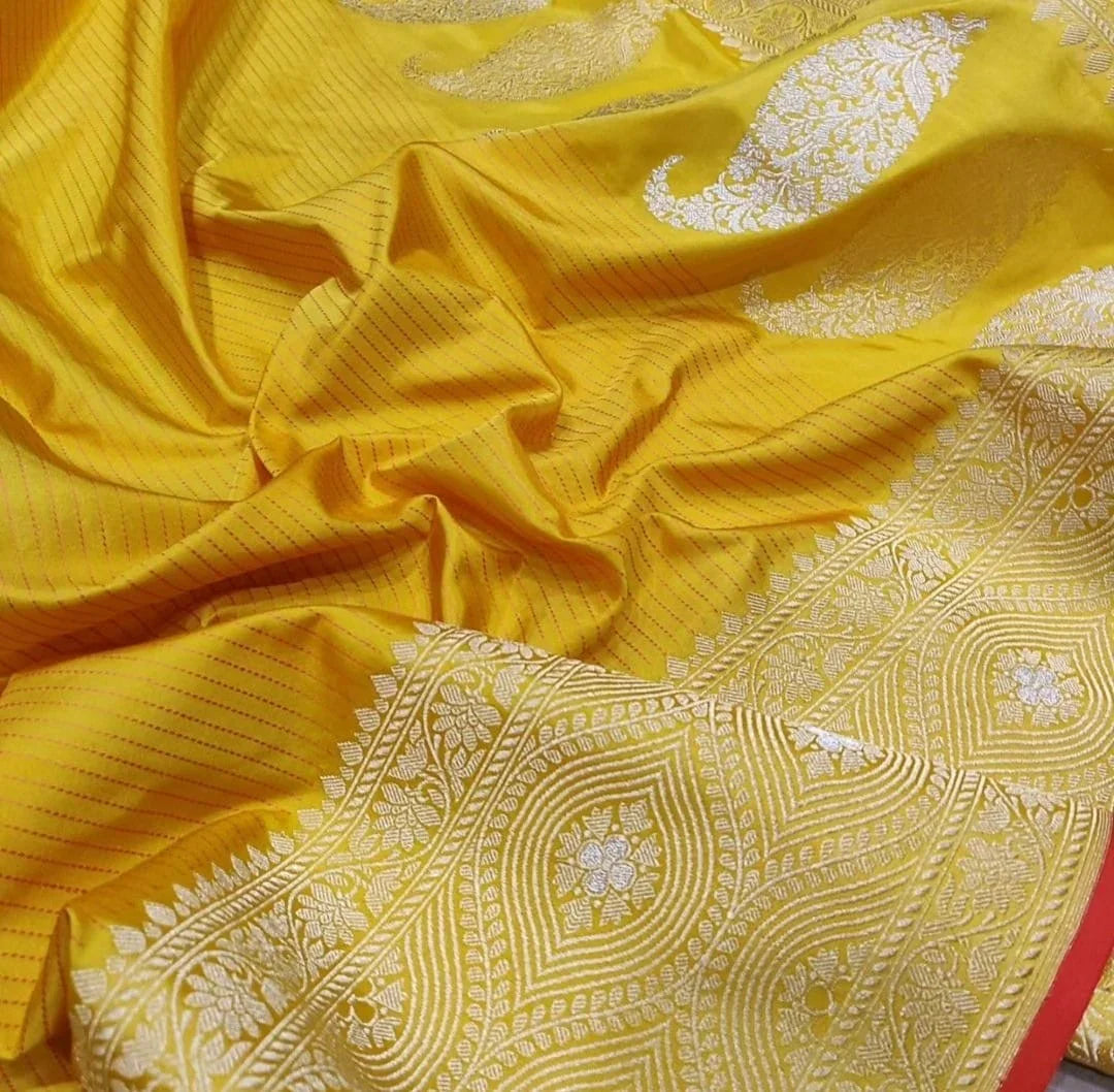 100% Pure Katan Silk Handloom Kadwa Banarasi Saree with Fine Stripes Pure Katan Silk Banarasi Saree