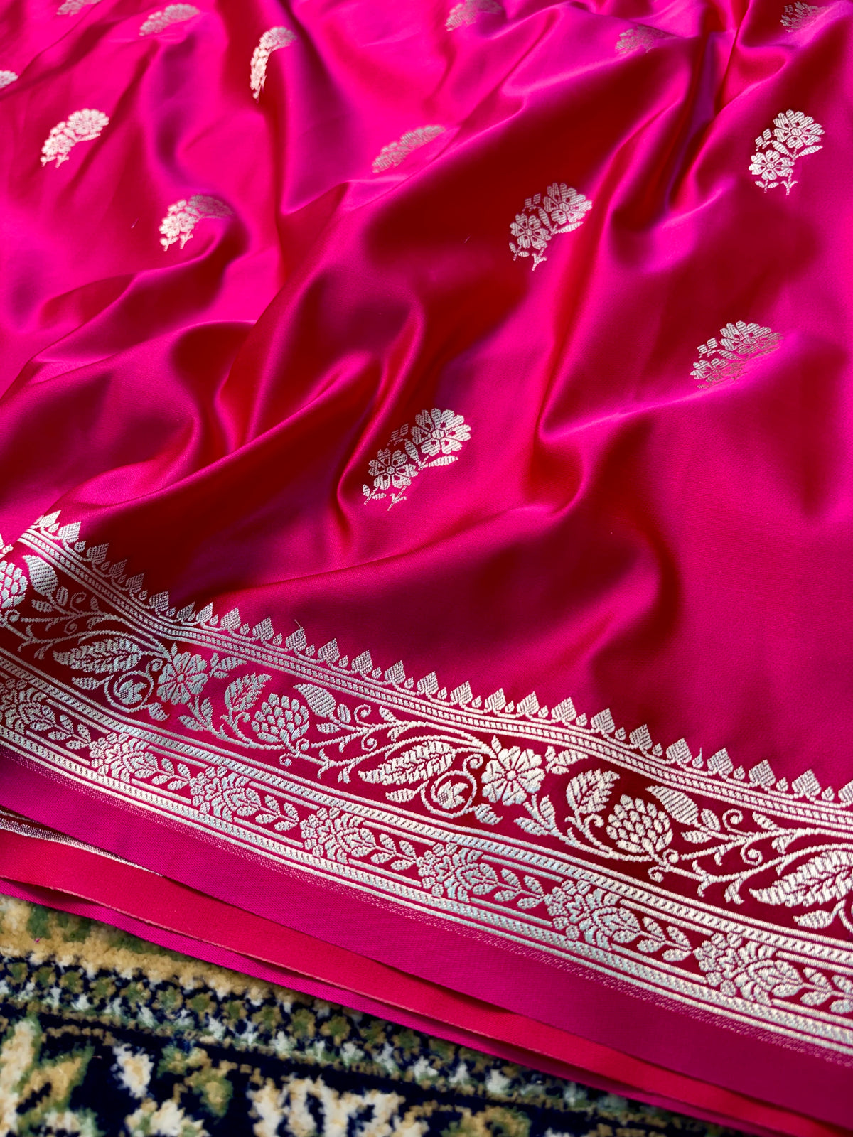 Premium Mashru Katan Silk Banarasi Saree – Rani × Red Dual Tone Banarasi Saree