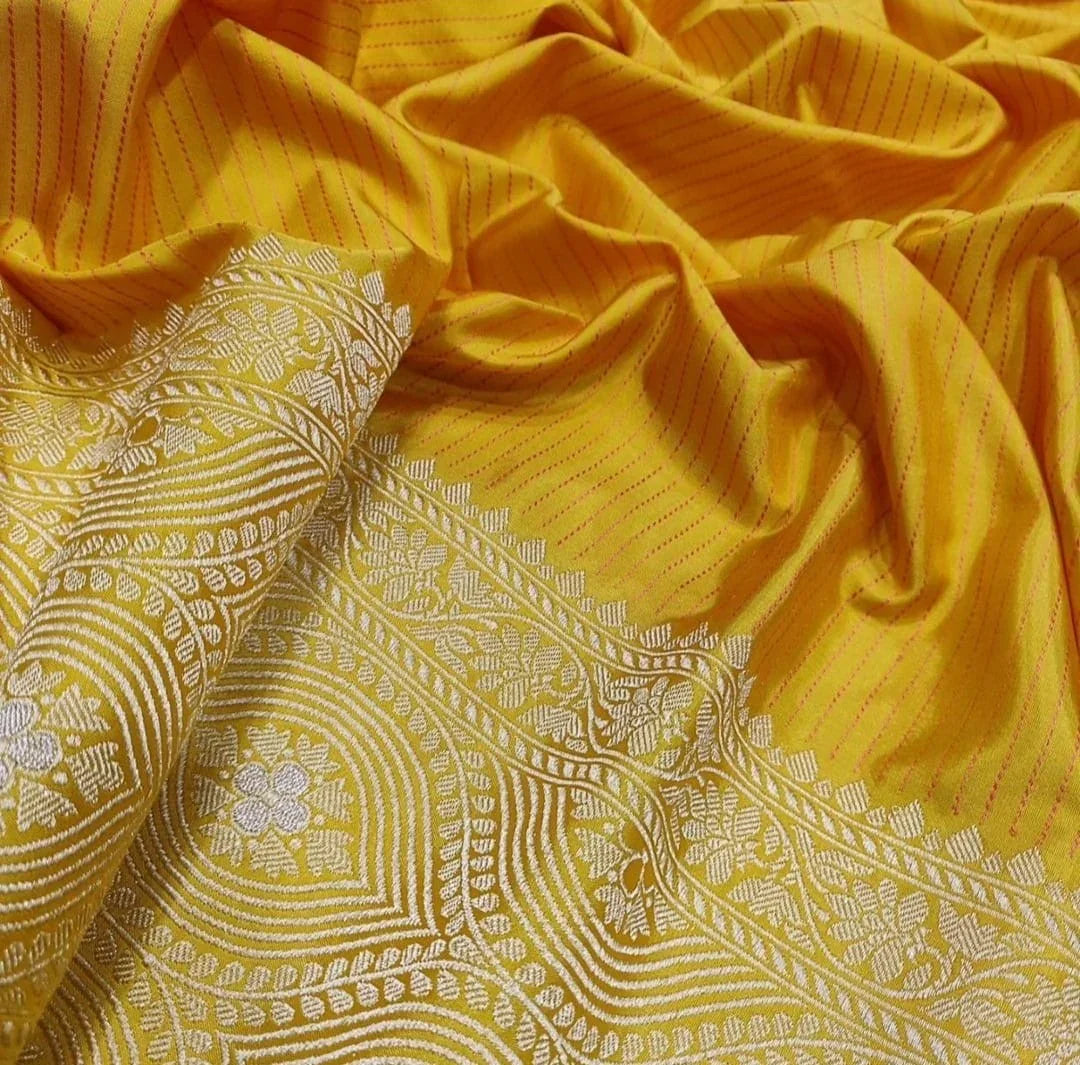 100% Pure Katan Silk Handloom Kadwa Banarasi Saree with Fine Stripes Pure Katan Silk Banarasi Saree