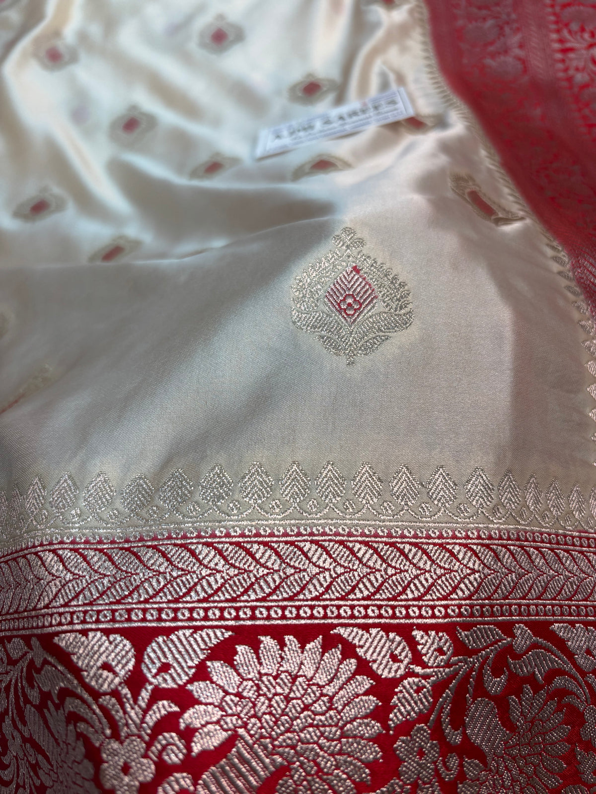 Luxury Premium Ivory Mashru Katan Silk Banarasi Saree with Contrast Red Border & Meenakari Motifs Banarasi Saree