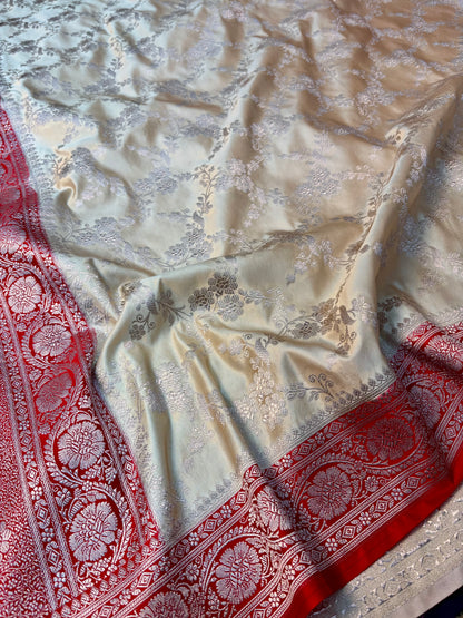 Premium Mashru Katan Silk Banarasi Saree – Ivory & Red Contrast | Golden Zari Floral Jaal Banarasi Saree