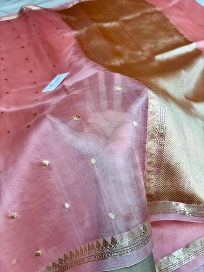 Pure Kora Silk Handloom Banarasi Saree in Peach with 6-Petal Kadwa Zari Motifs Pure Kora Organza Silk