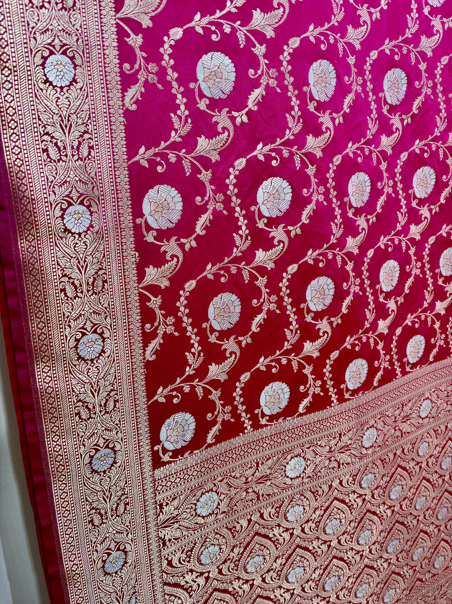 Premium Mashru Katan Silk Banarasi Saree In Dual Tone Bridal Saree