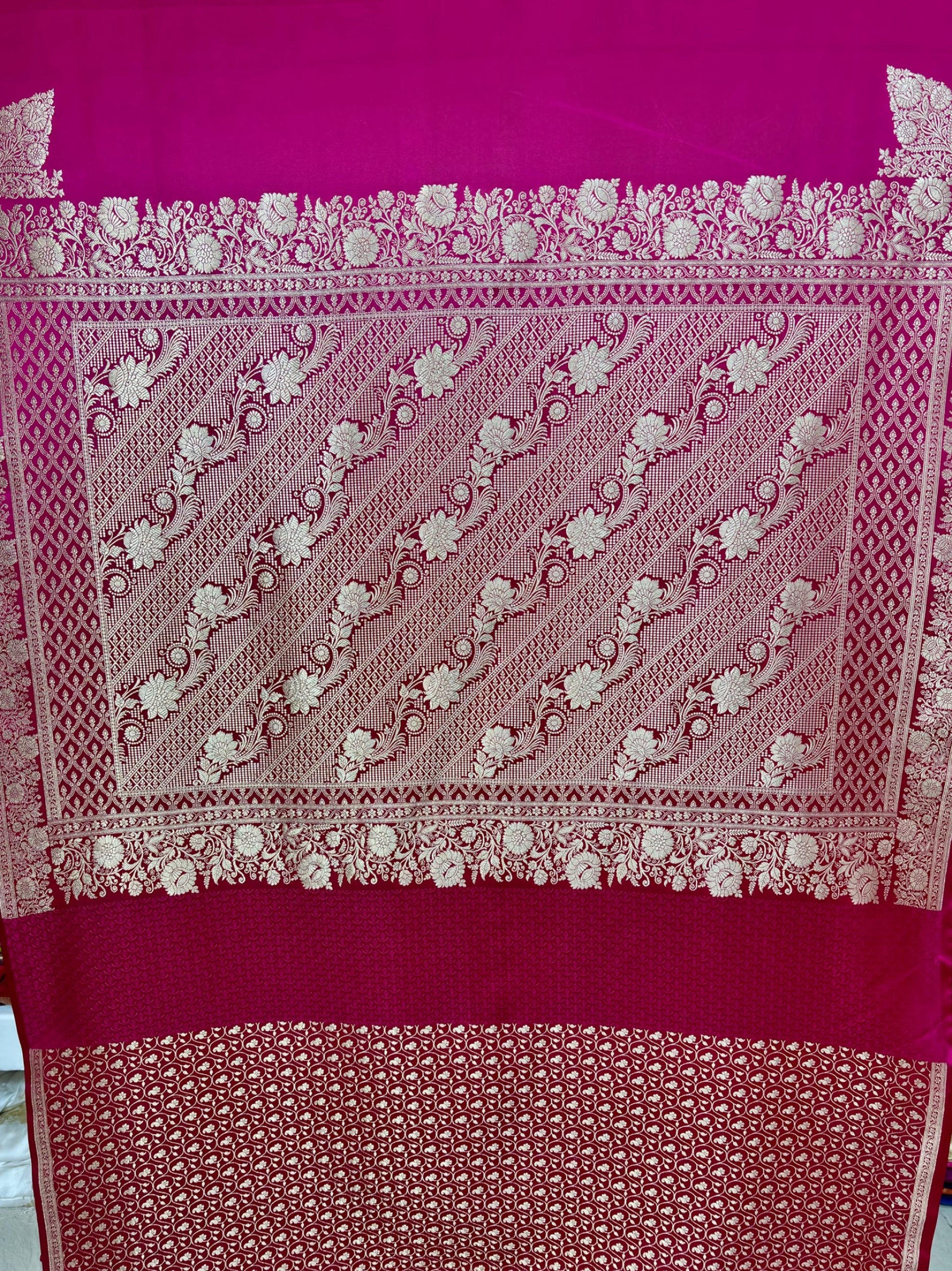 Luxury Mashru Katan Silk Banarasi Saree with Corner Motif Banarasi Saree