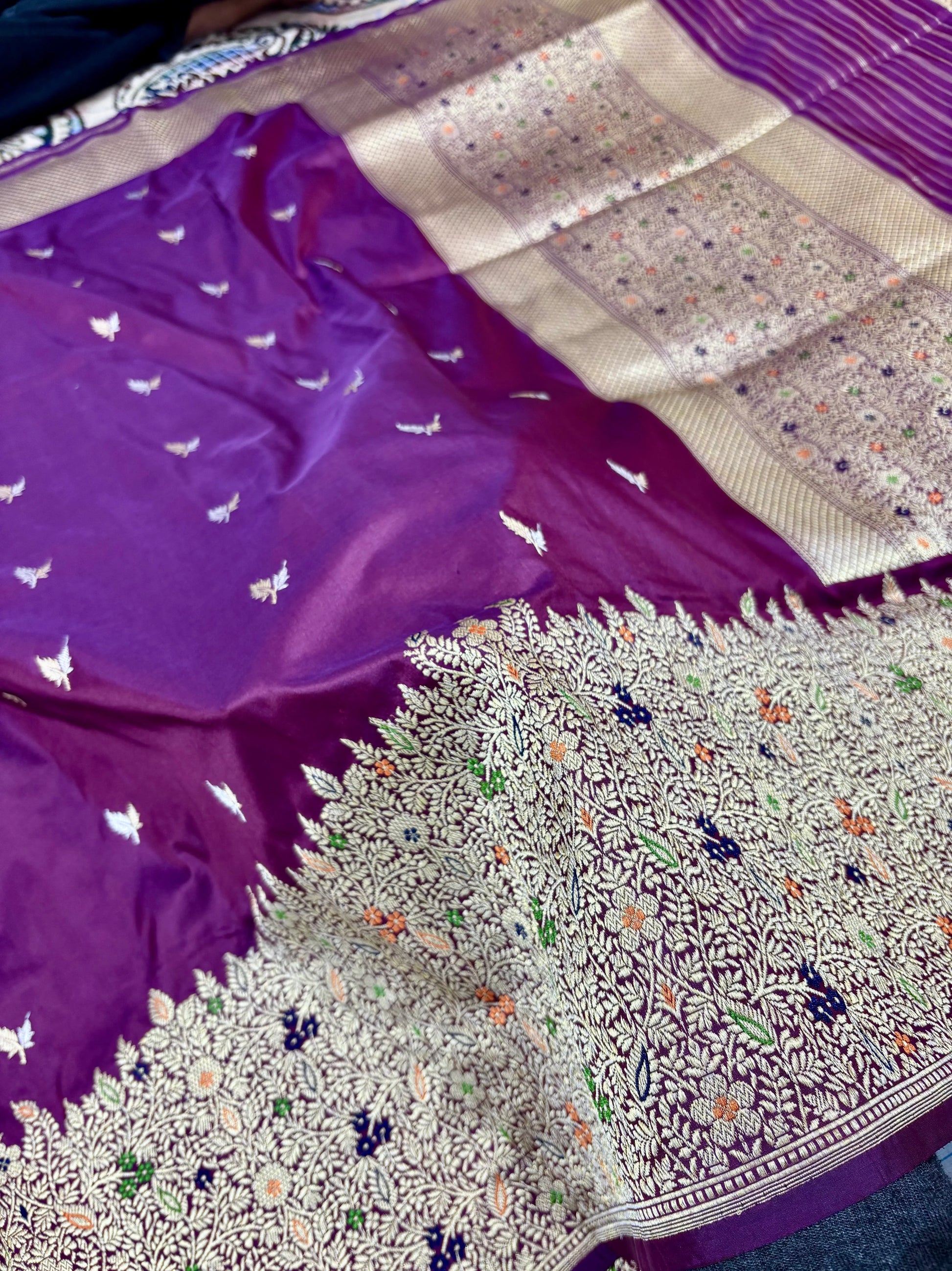 100% Pure Katan Silk Handloom Banarasi Saree with All Over Kadwa Motifs Pure Katan Silk Banarasi Saree