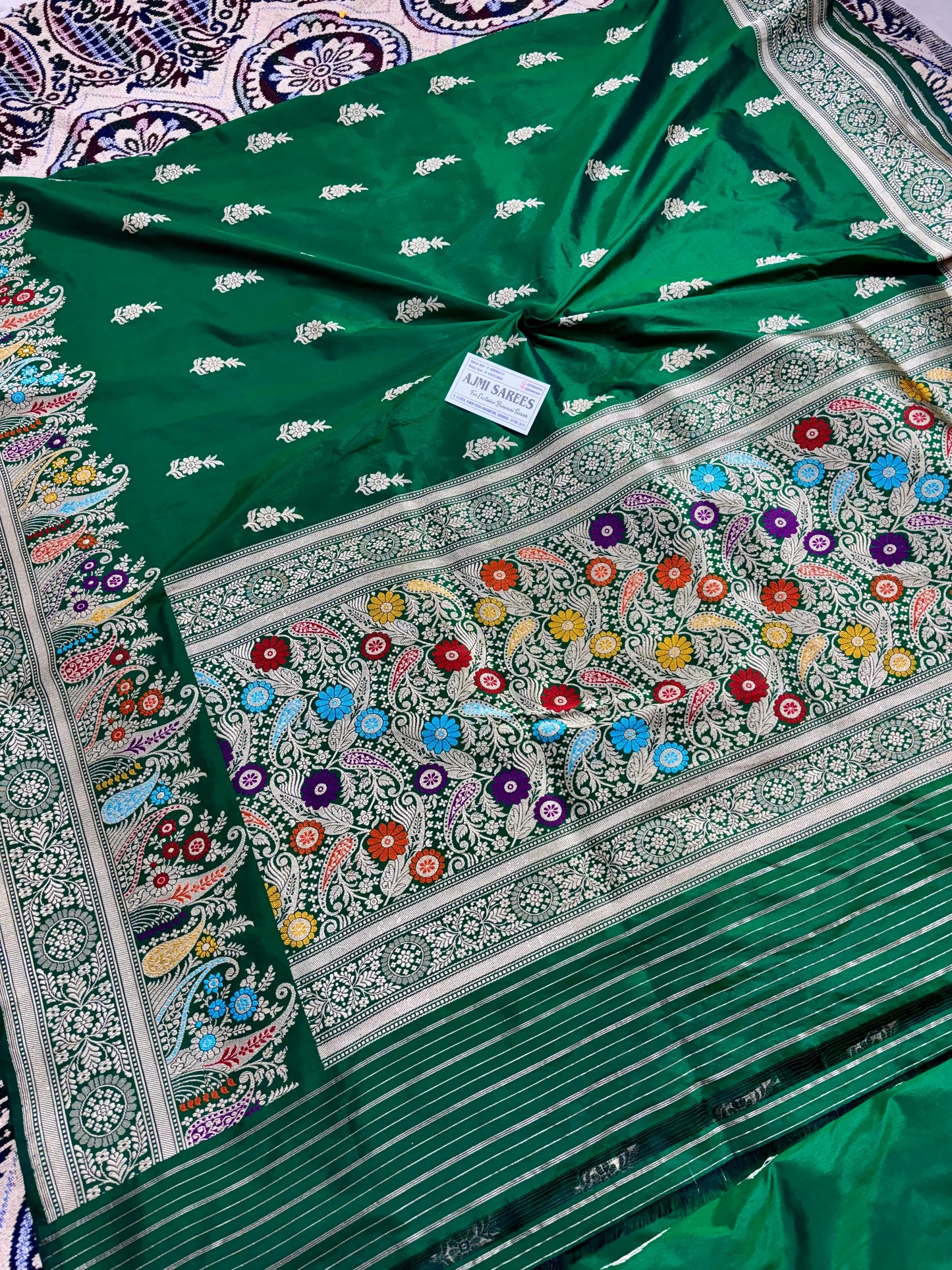 100% Pure Katan Silk Handloom Kadwa Banarasi Saree in Emerald Green With Meenakari Border Pure Katan Silk Banarasi Saree