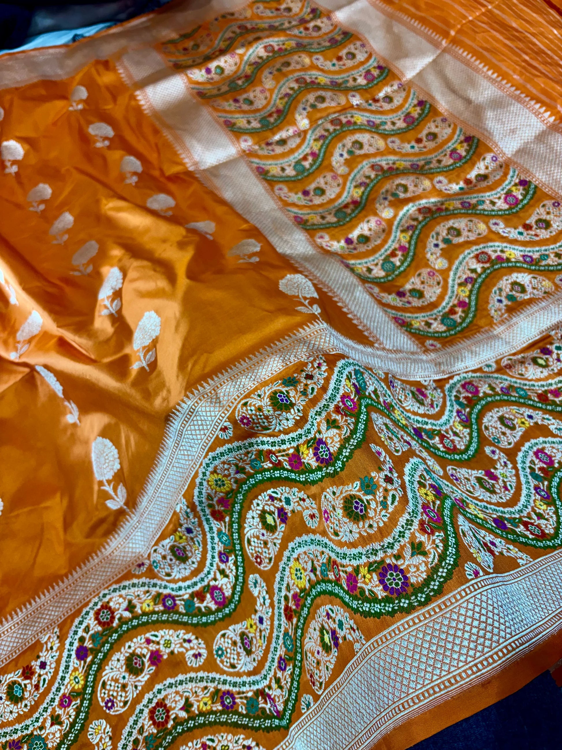 100% Pure Katan Silk Handloom Kadwa Tilfi Banarasi Saree with All-Over Boota Pure Katan Silk Banarasi Saree