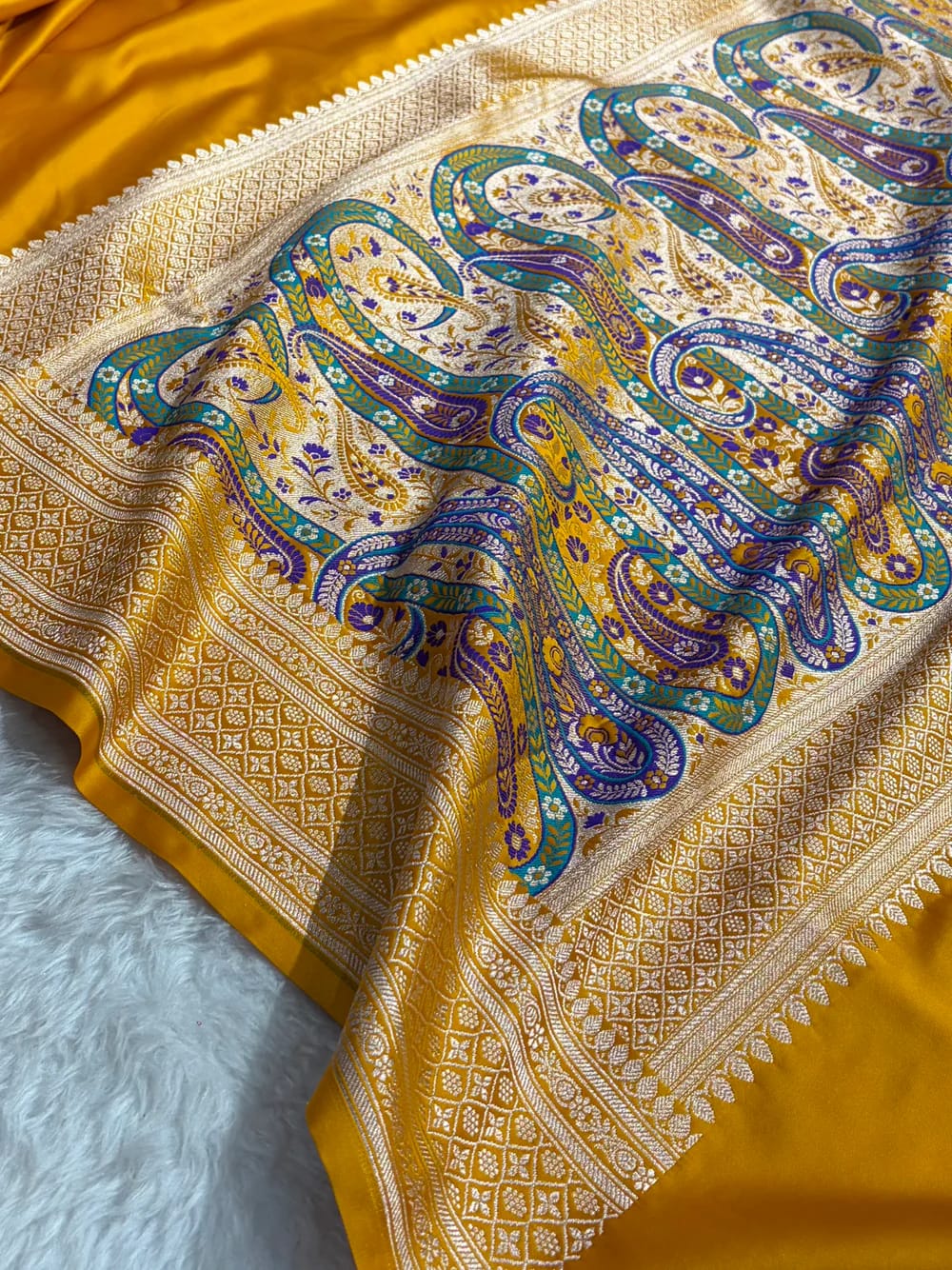 Deep Royal Purple Banarasi Katan Silk Saree with Tilfi Woven Paisley Pallu