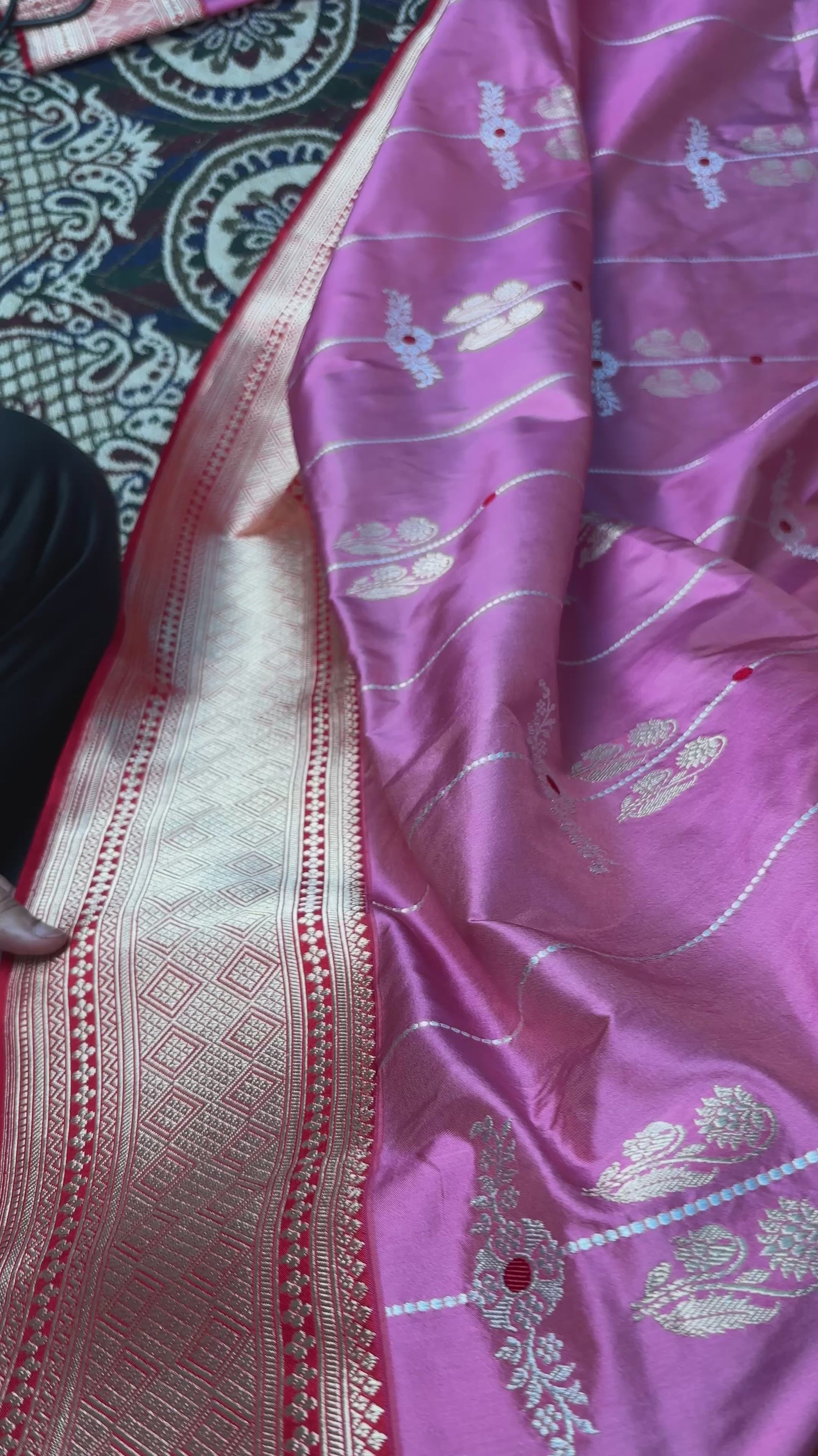 Traditional kadhiyal Banarasi saree with intricate zari weaving