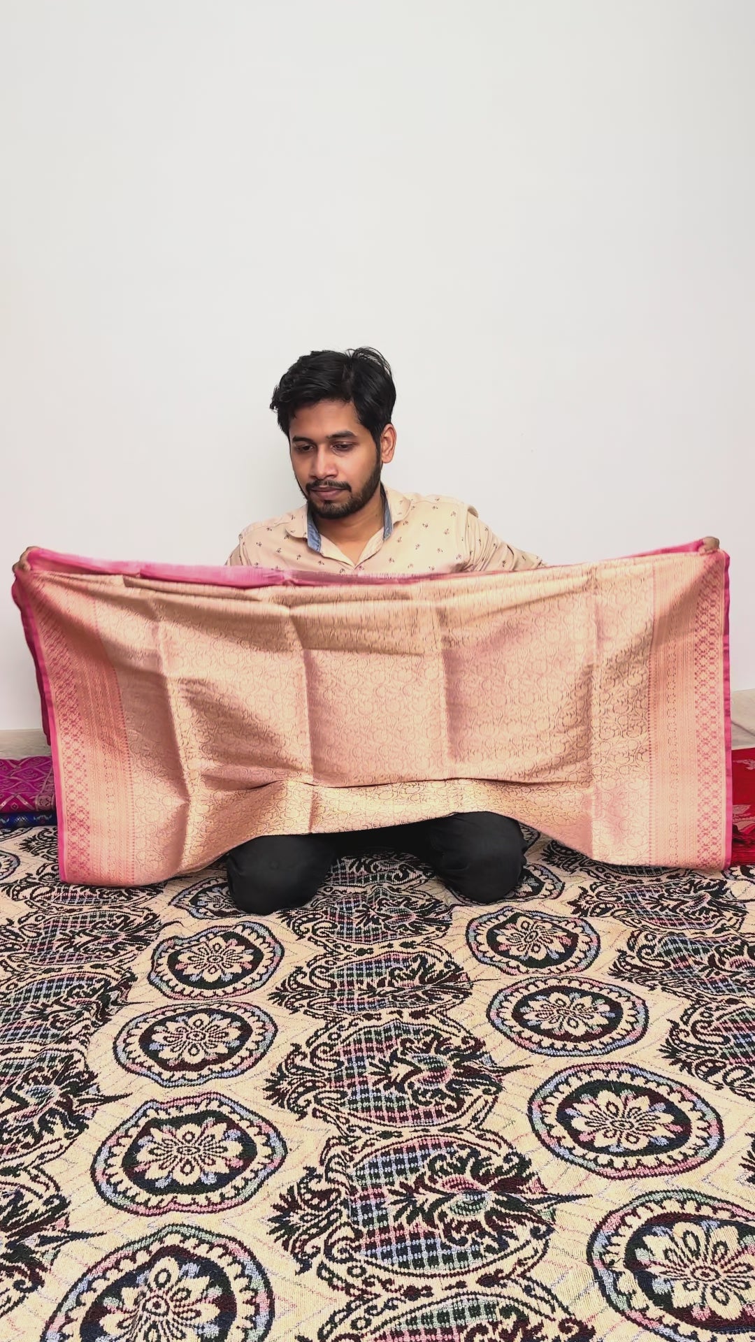 Handloom Banarasi Saree with Contrast Gajri Border and Elegant Tissue Silk Body