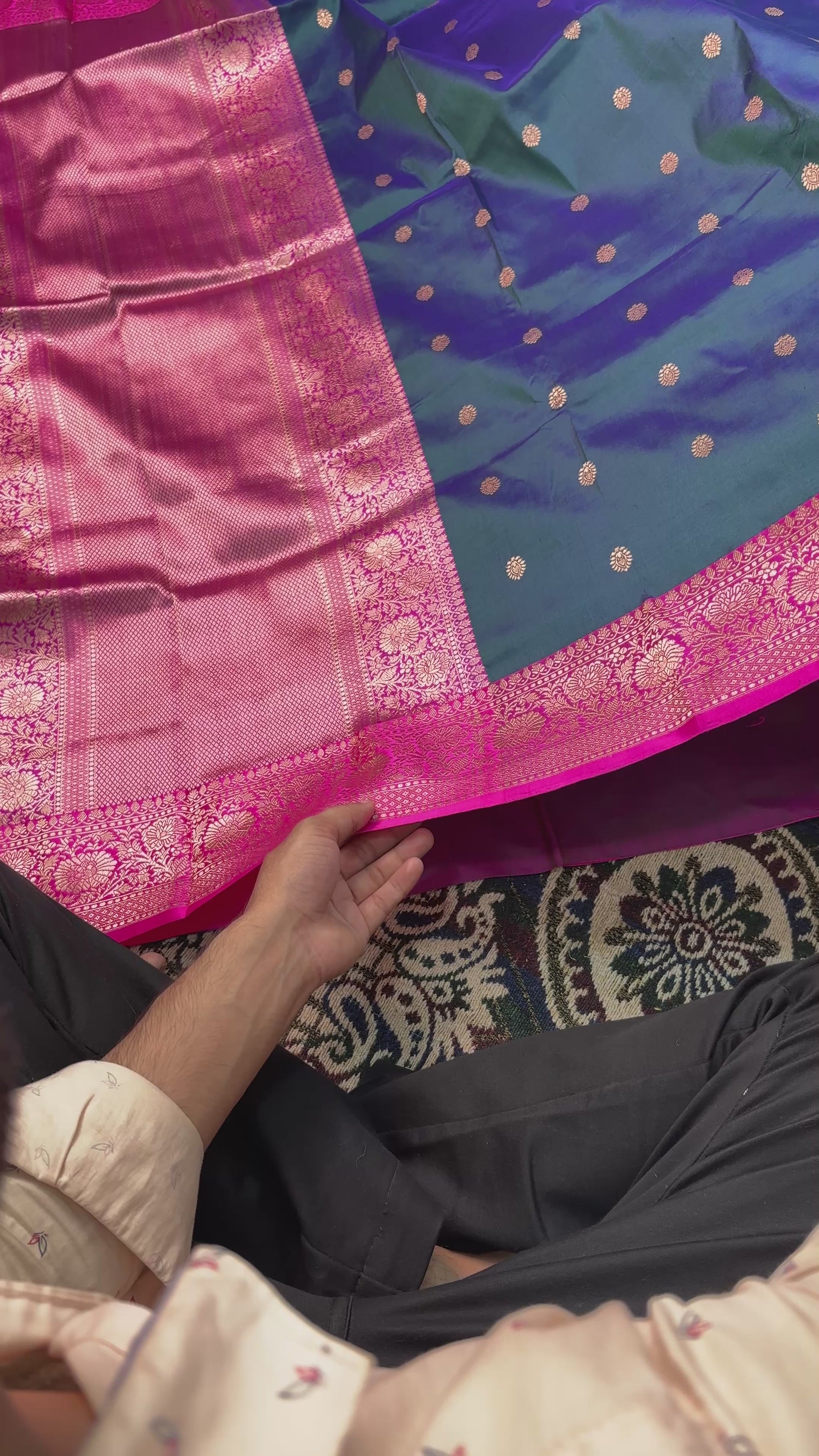 Luxury Banarasi Silk Saree with Floral Zari Border and Booti Design